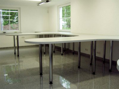 Brotisch Welle wei Sonderanfertigung