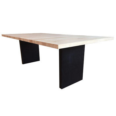 XXL Tisch Knut mit eingefrästen Stahlbändern